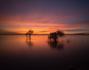 藝仙攝影作品 紅霞飛滿天——數(shù)碼設(shè)計(jì)中的詩意捕捉